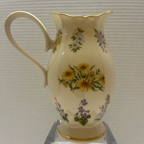 Lenox Constitution Pitcher with Gold Accents - Picture 3 of 14